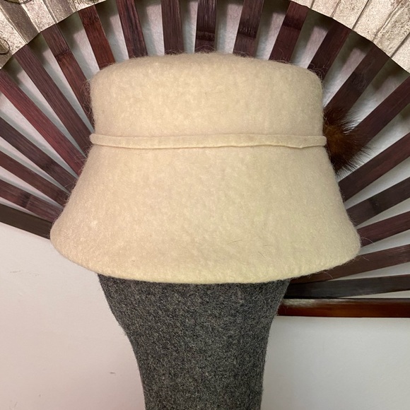 Vintage Fur Trim Hat - Picture 3 of 4